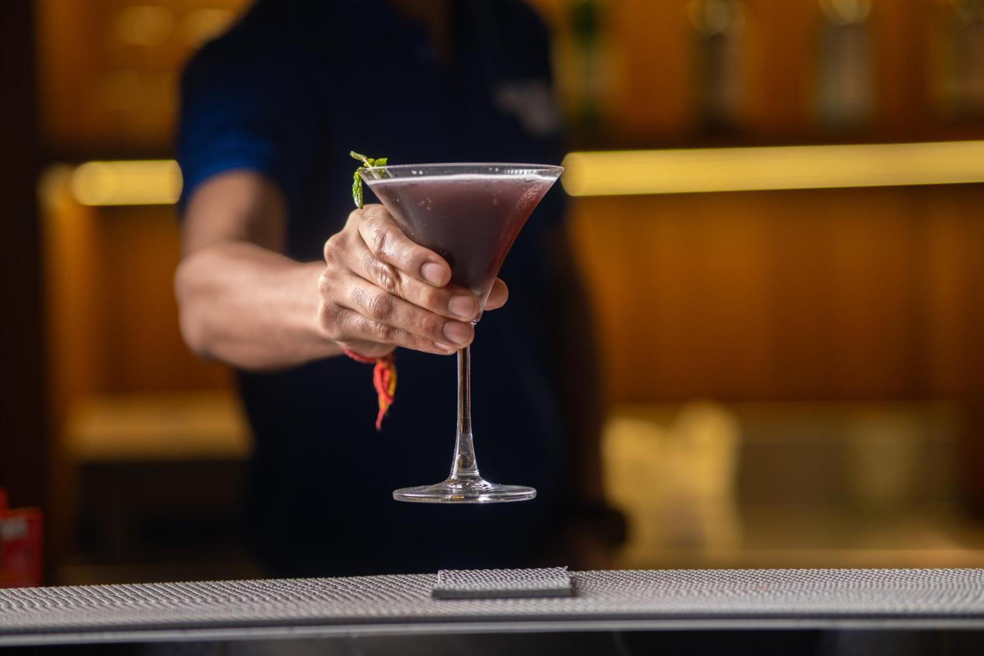 Pride Elite, Daman Hotel Kültér fotó