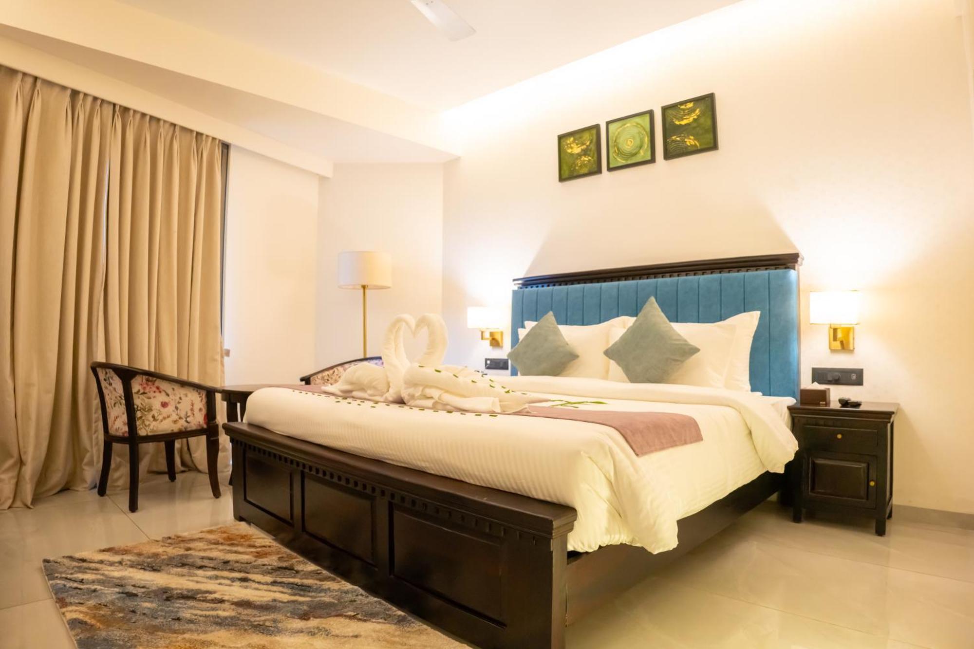 Pride Elite, Daman Hotel Kültér fotó